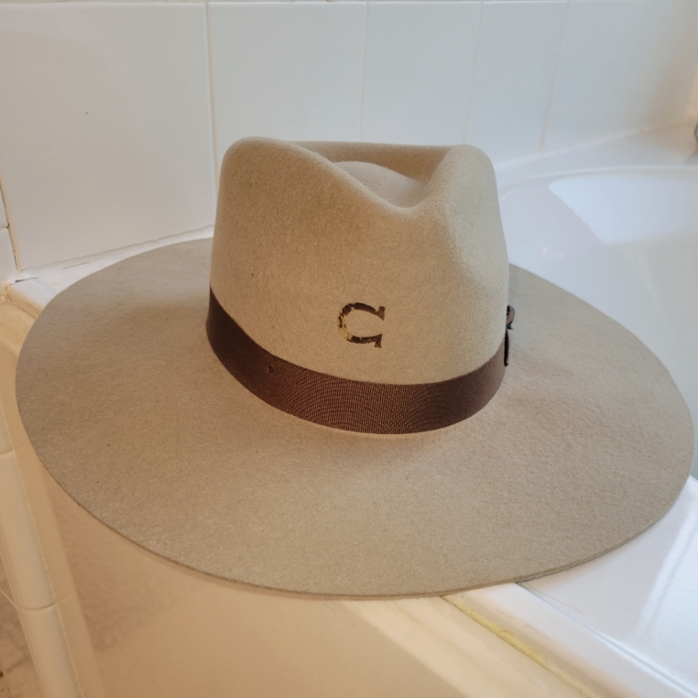 Charlie 1 Horse felt hat